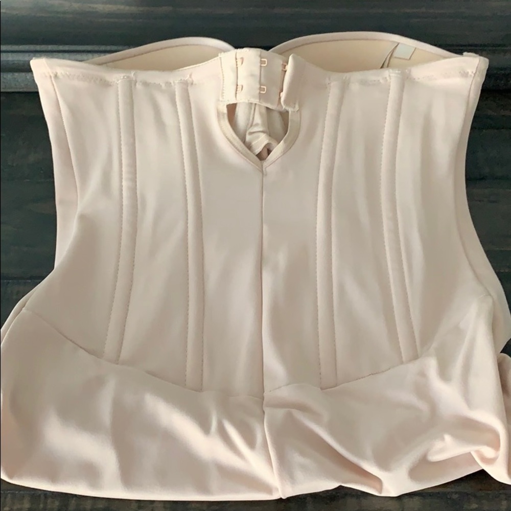 New Miraclesuit strapless bodybrief size 34C - Picture 2 of 4